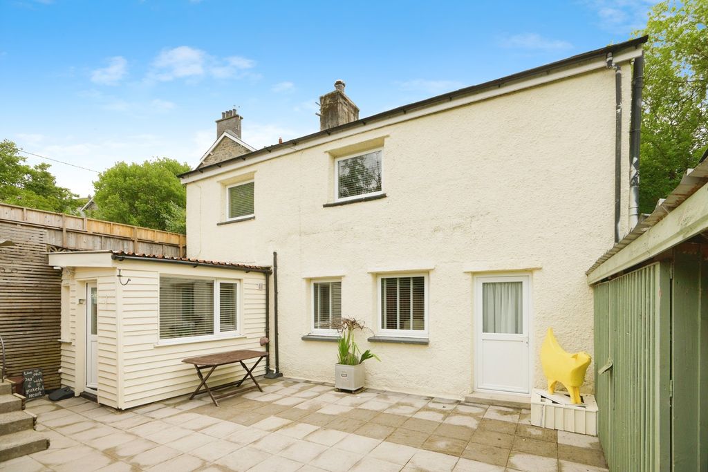 Property photo 1 of 17 Photo