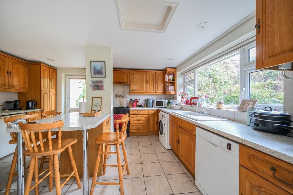 Property photo 2 of 22 Kitchen