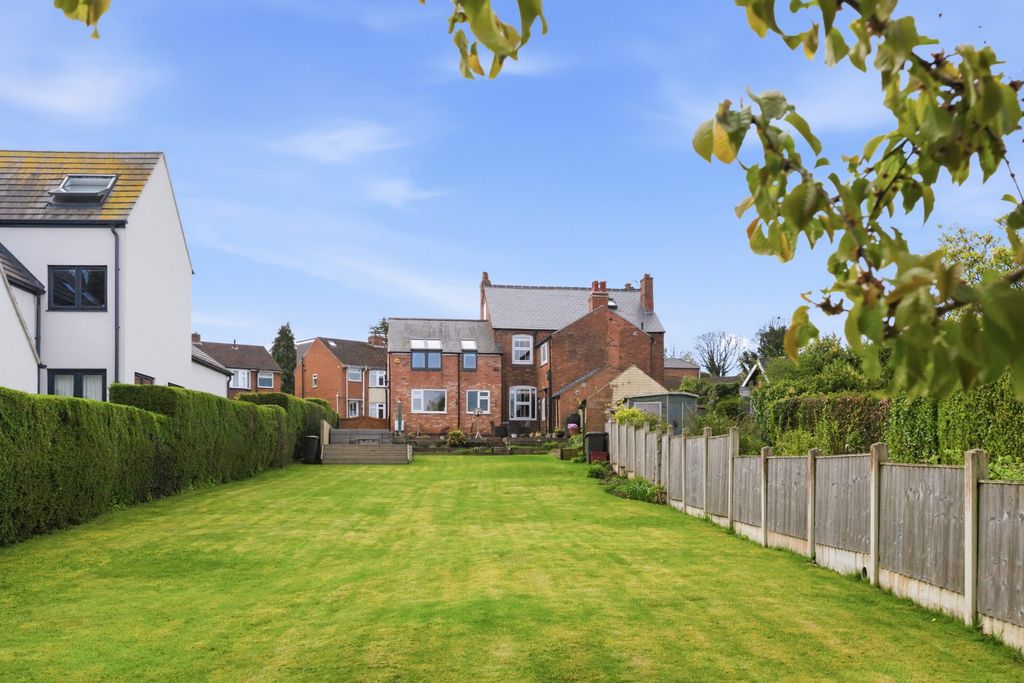 Property photo 1 of 34