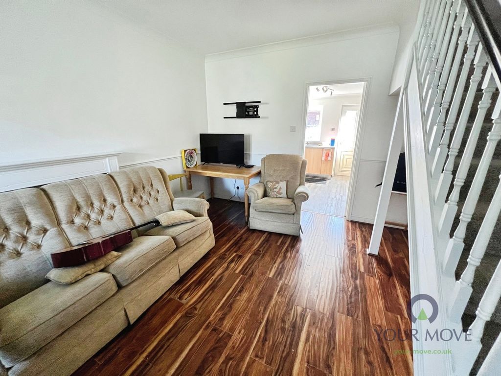 Property photo 2 of 10 Pbox-Img.Jpg