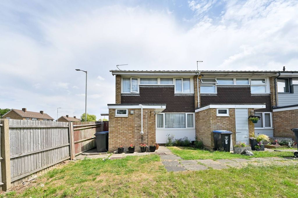 Property photo 2 of 16