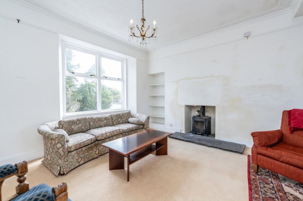 Property photo 2 of 30 2