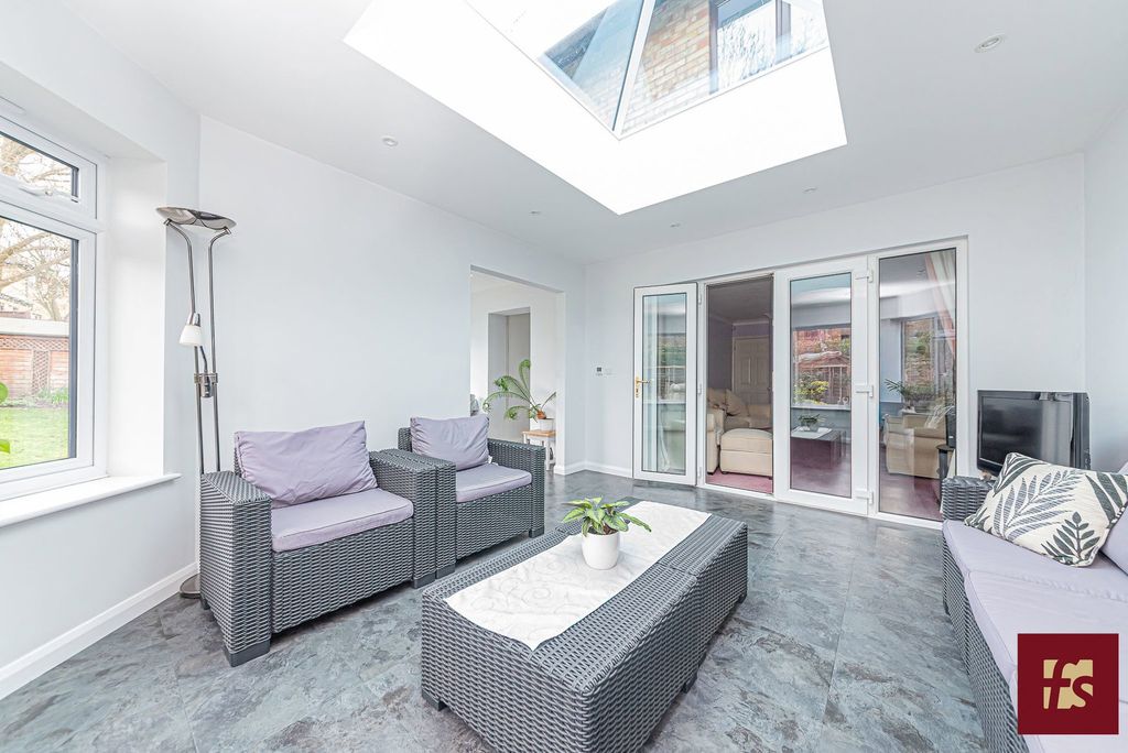 Additional image 7 of 4 bed detached house for saleChaucer Road, Crowthorne, Berkshire RG45