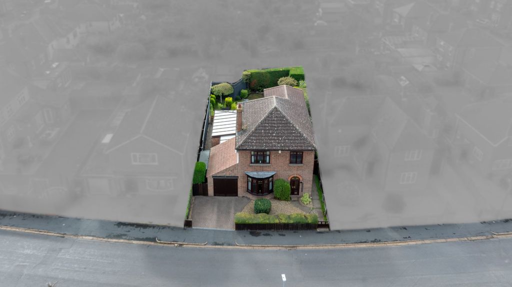 Property photo 2 of 56