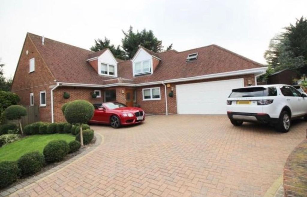 Property photo 1 of 18