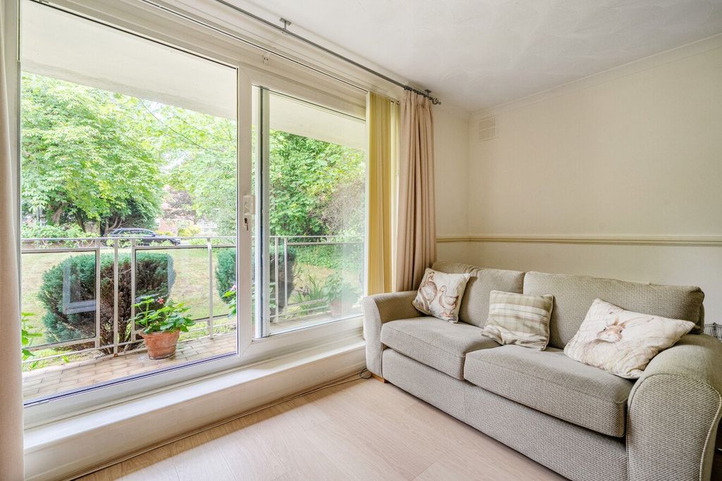 Property photo 2 of 14 Picture No. 22