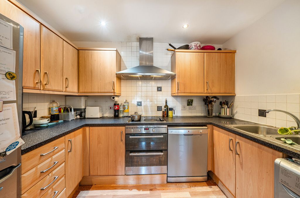 Property photo 3 of 14 Kitchen