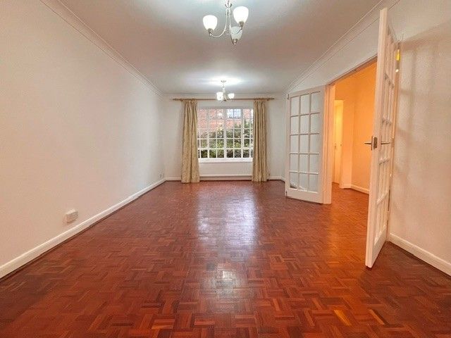 Property photo 3 of 10 O