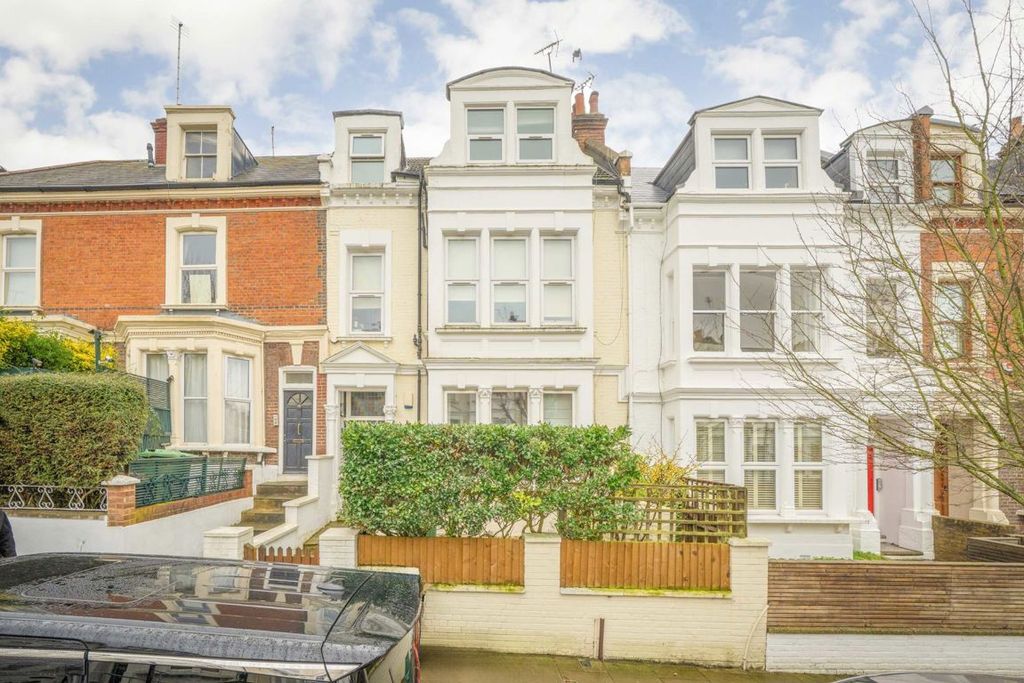 Property photo 1 of 4