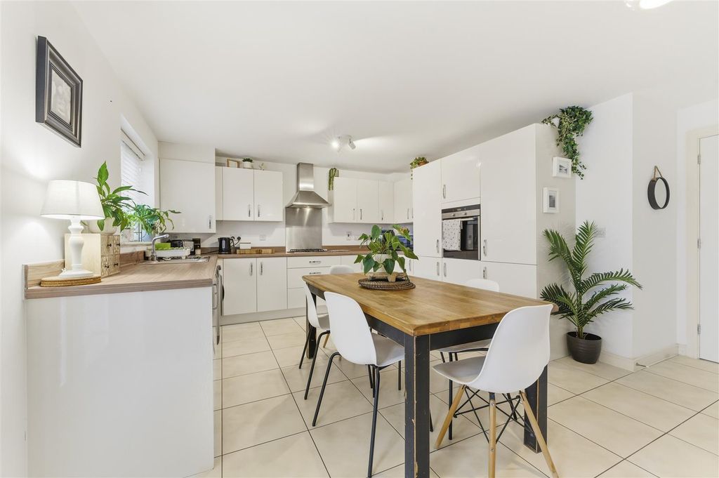 Property photo 3 of 16 36-A7407491.Jpg