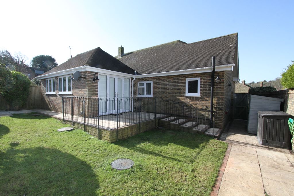 Property photo 2 of 21