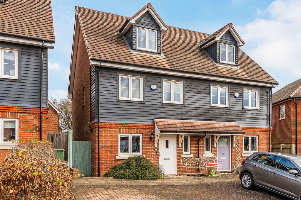 Property photo 1 of 31