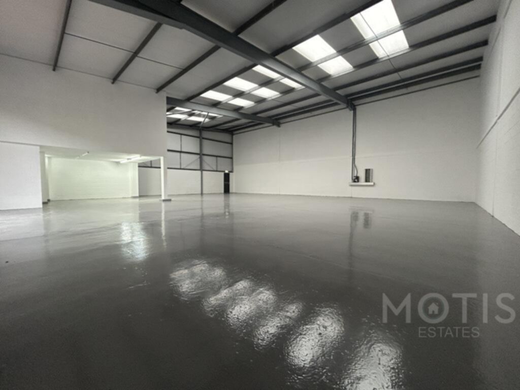 Property photo 1 of 12 Photo 3