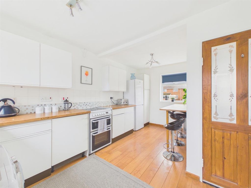 Property photo 3 of 21 Cam03972G0-Pr0257-Still005.Jpg