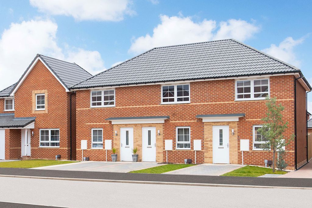 Property photo 1 of 6 Street Scene At Kings Lodge, Hatfield