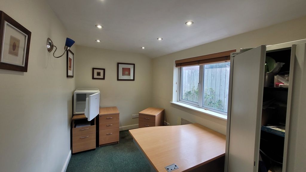 Property photo 3 of 8 Photo 2