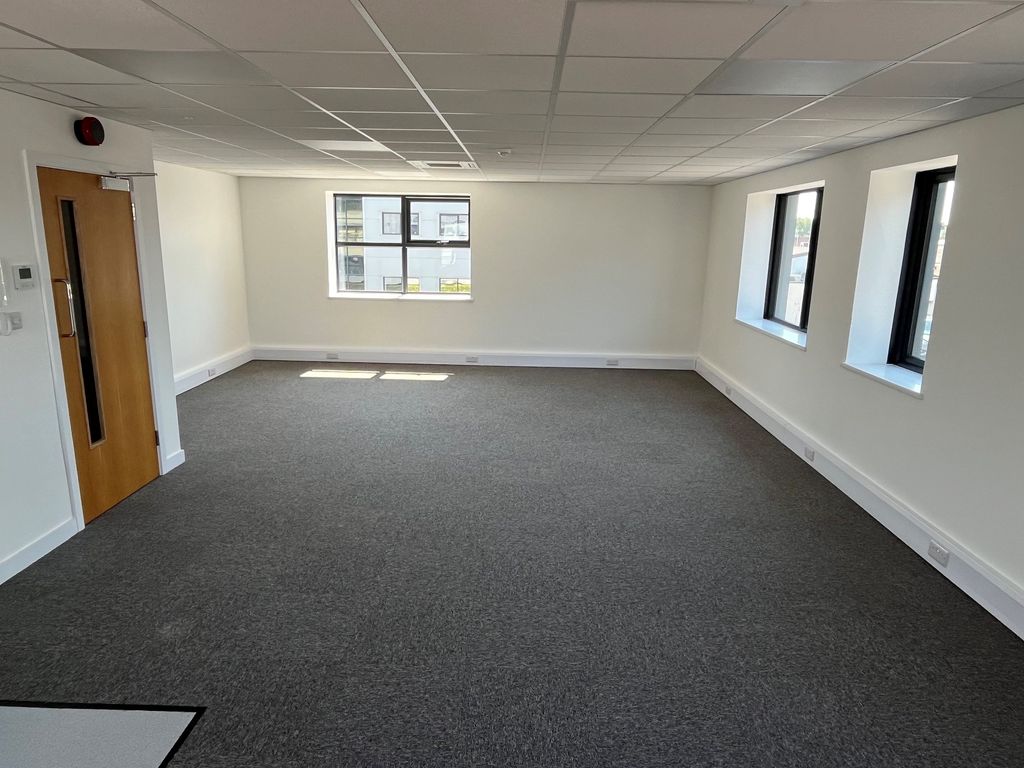 Property photo 3 of 3