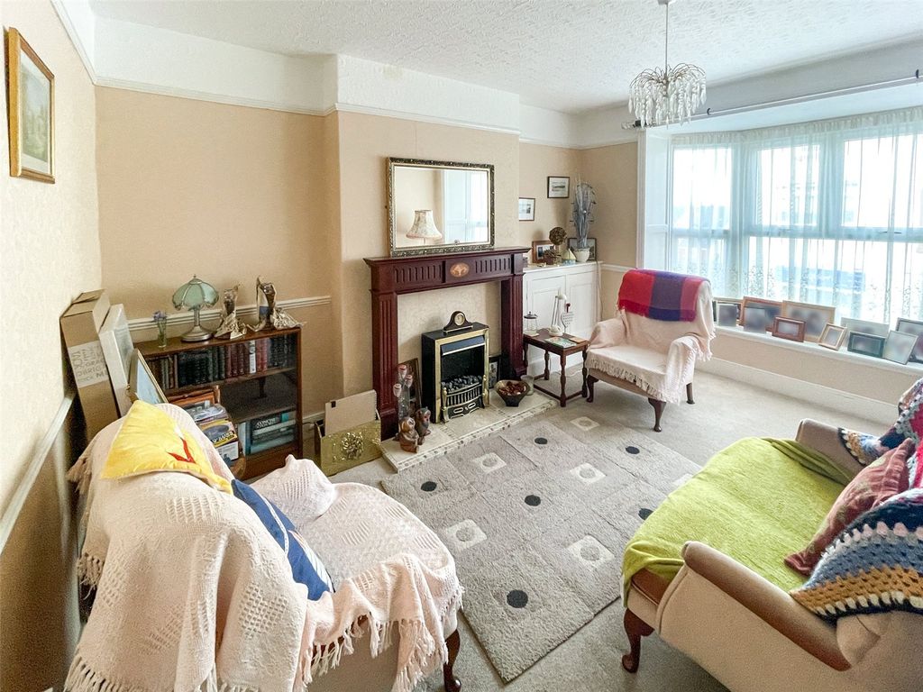 Property photo 3 of 10 Picture No. 05