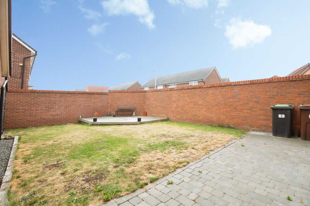 Property photo 2 of 24 d3735E4d-Mw26-2297