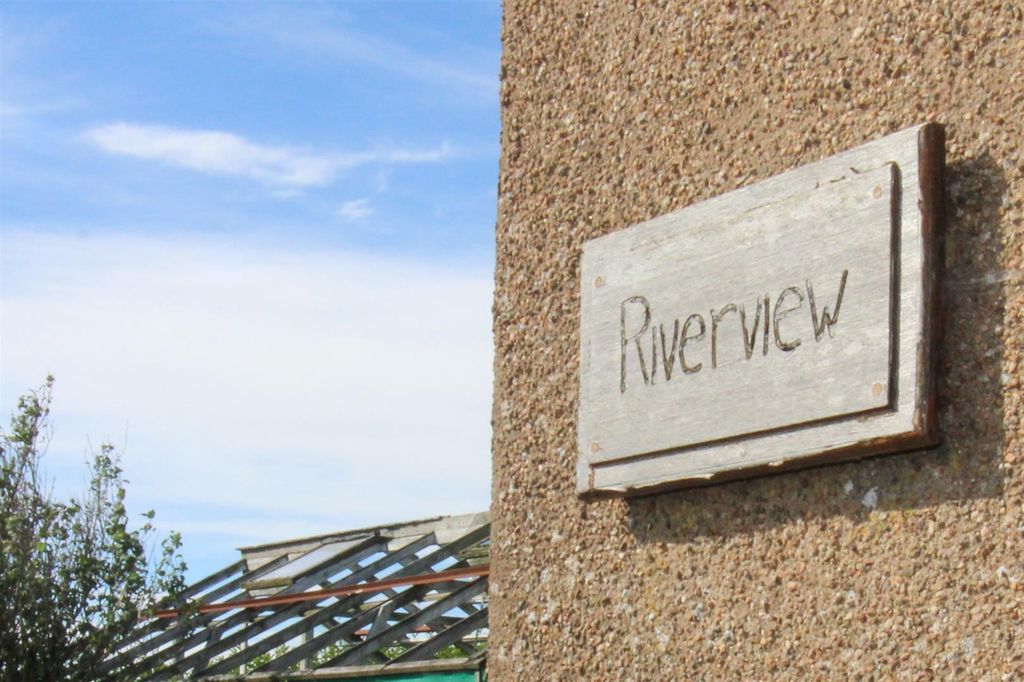 Property photo 2 of 16 Riverview.Jpg