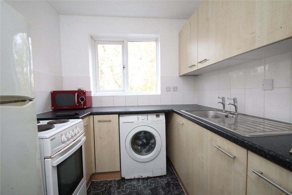 Property photo 2 of 6 Picture No. 06