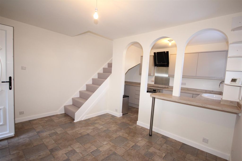 Property photo 3 of 10 Img_2614.Jpg