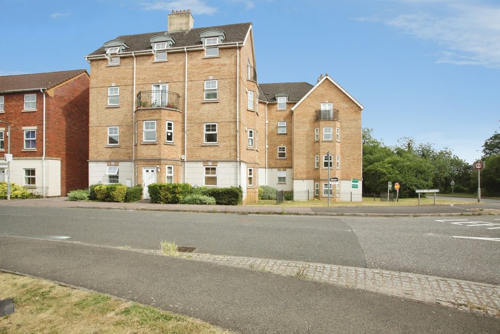 Property photo 1 of 23