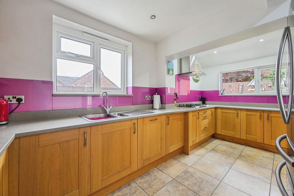 Property photo 3 of 22