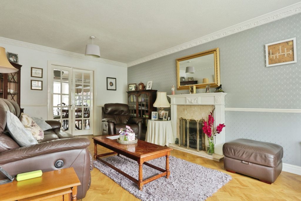 Property photo 3 of 20 4441448