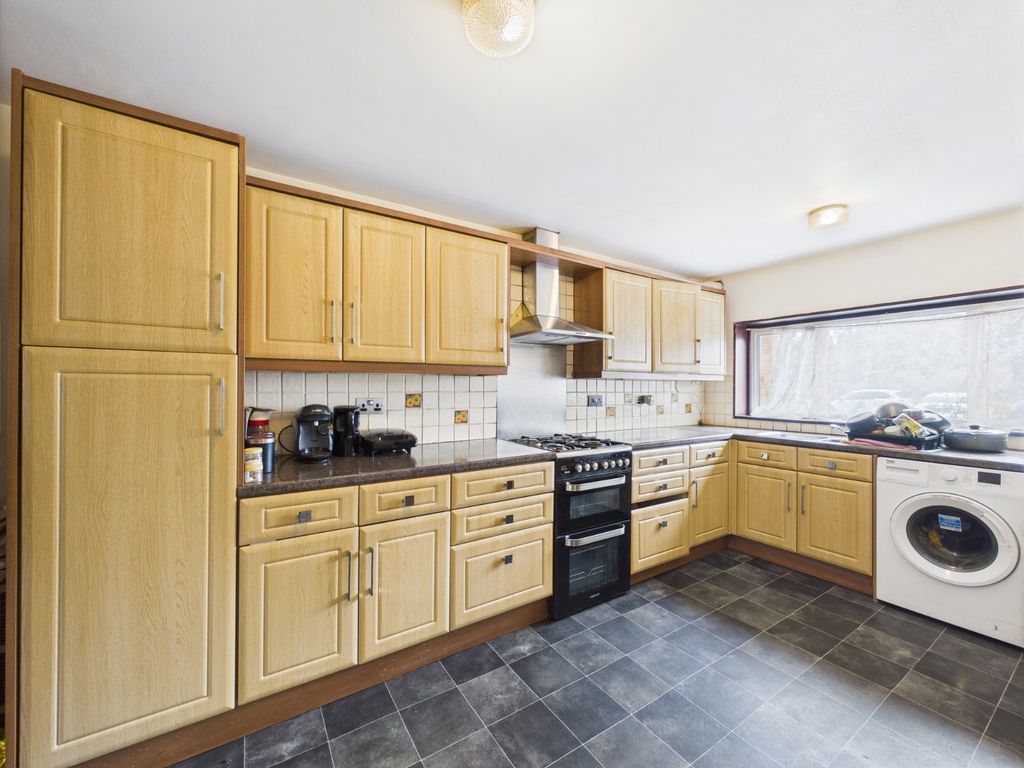 Property photo 3 of 13 Picture No. 10