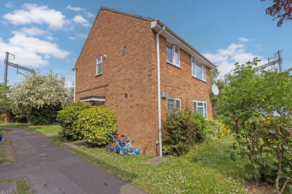 Property photo 1 of 8