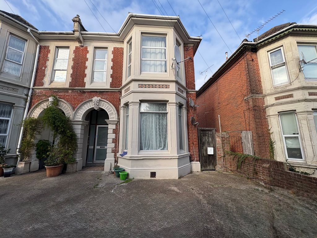 Property photo 1 of 5 Img_1731