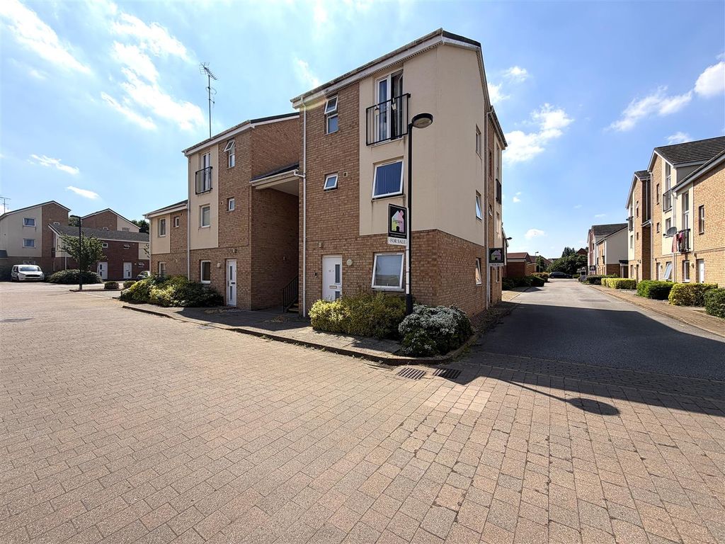 Property photo 1 of 7 Front External