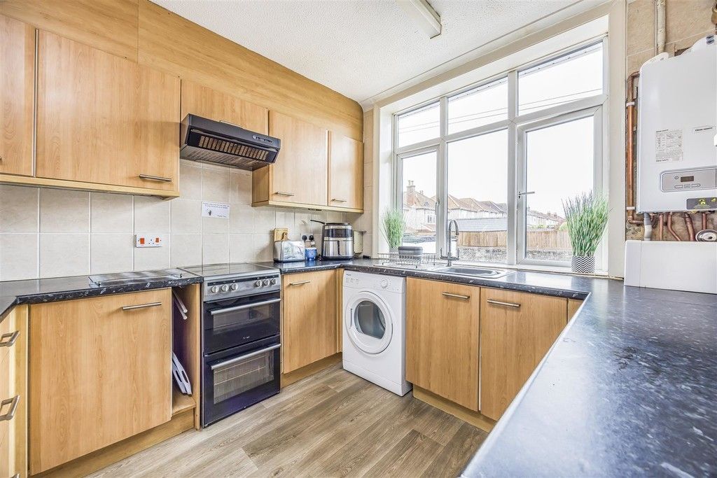 Property photo 2 of 13 5