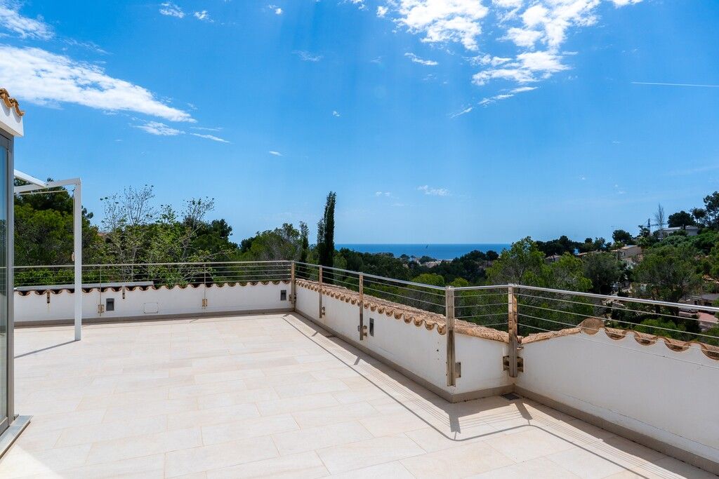Property photo 3 of 20 Roof Terrace (1)