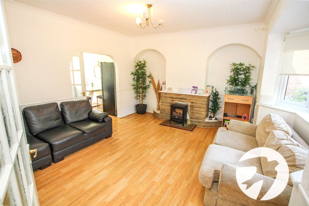 Property photo 2 of 13 Picture No. 10
