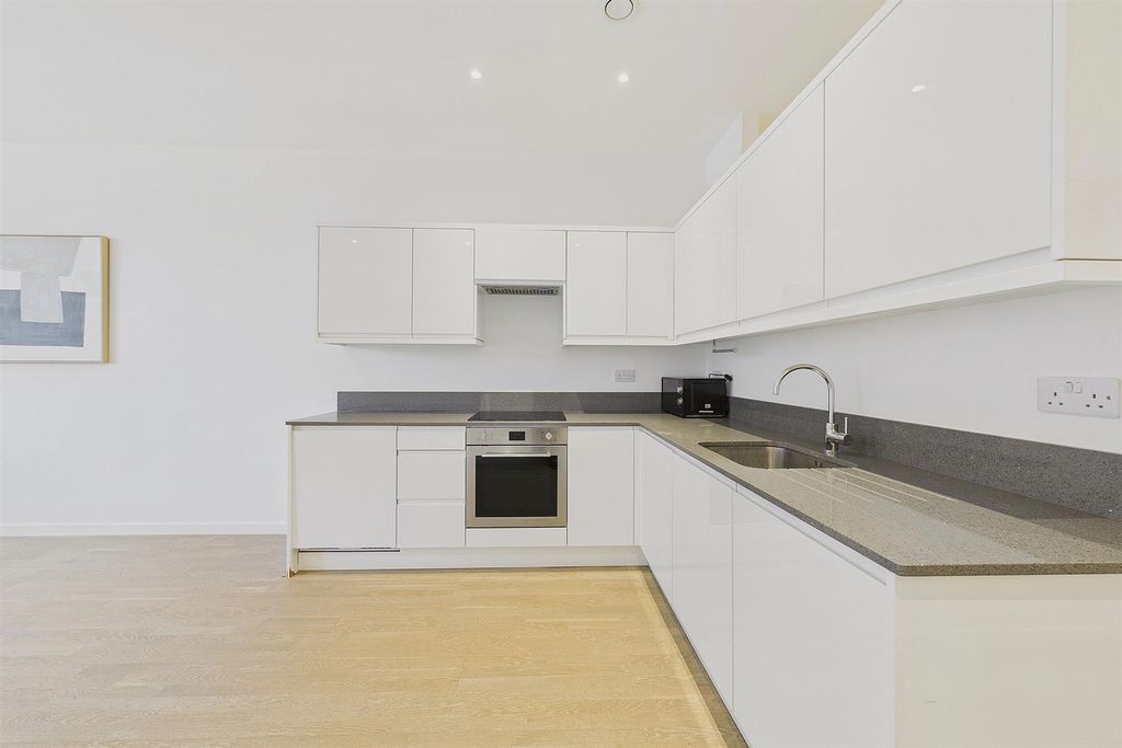 Property photo 2 of 7 Cam02700G0-Pr0280-Still006.Jpg