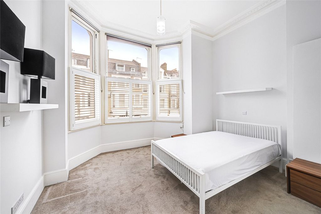 Property photo 3 of 9