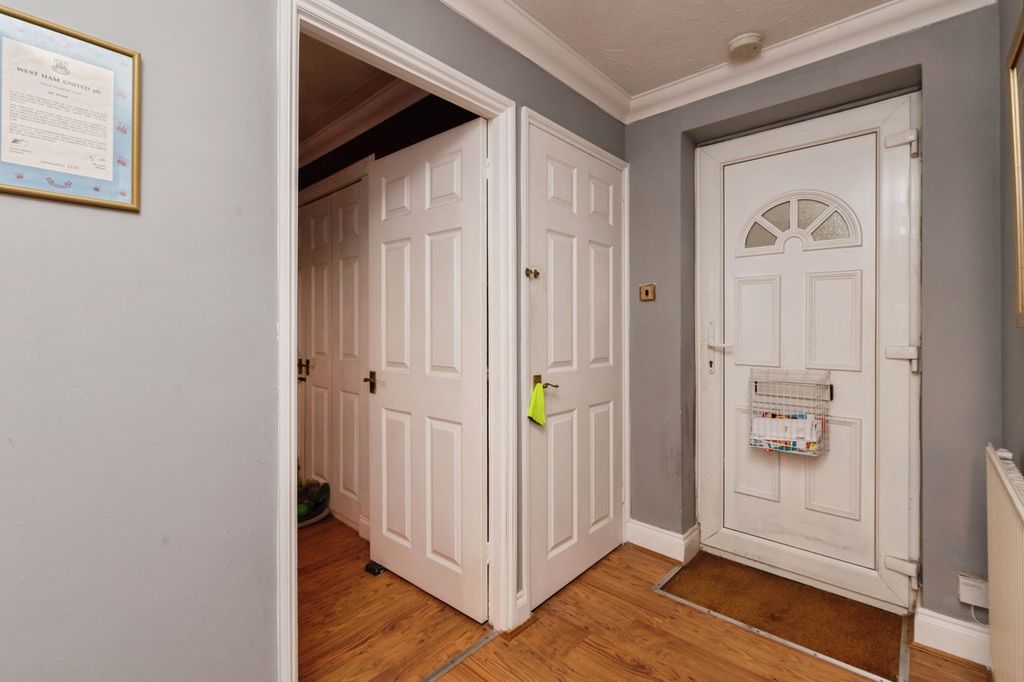 Property photo 2 of 13 Pbox-Img.Jpg