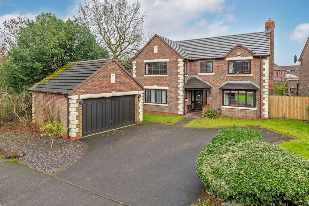 Property photo 1 of 19 Exterior