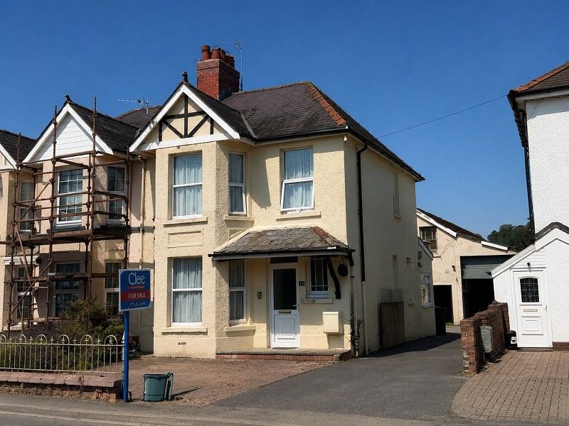 2 bed semi-detached house for saleHeol Myrddin, Ffairfach, Llandeilo, Carmarthenshire. SA19