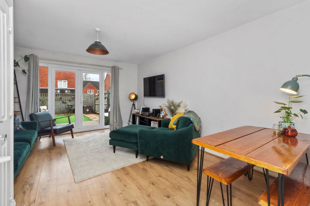 Property photo 3 of 36