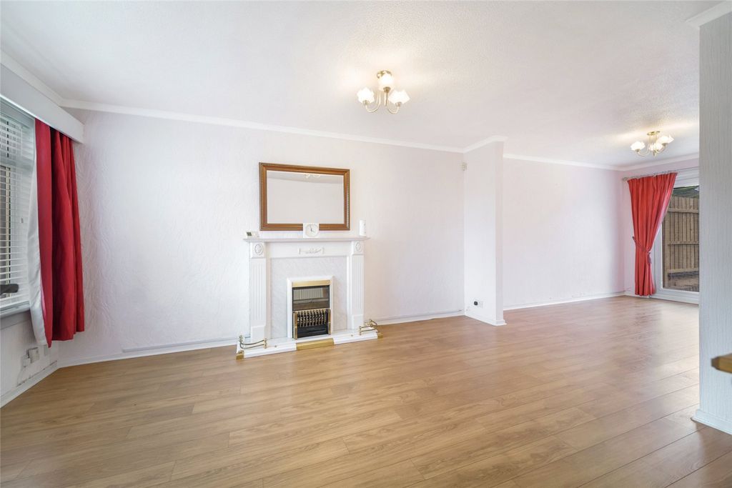 Property photo 2 of 17 2