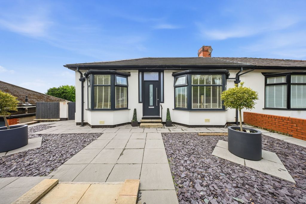 Property photo 2 of 51
