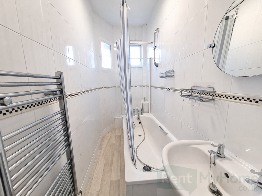 Property photo 3 of 6 Ef076F5B-c173-4A61-A3d2-6999572d5E03