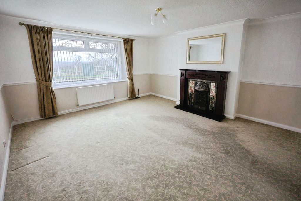 Property photo 2 of 12 Pbox-Img.Jpg