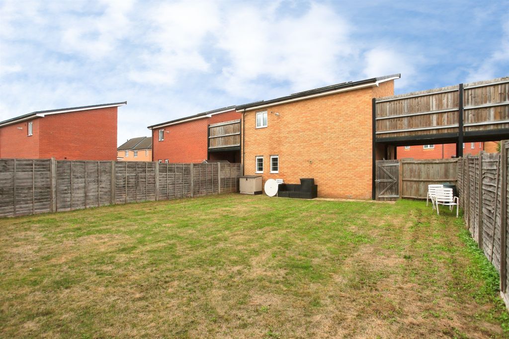 Property photo 2 of 14