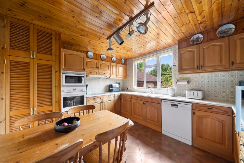 Property photo 3 of 25 Photo 18