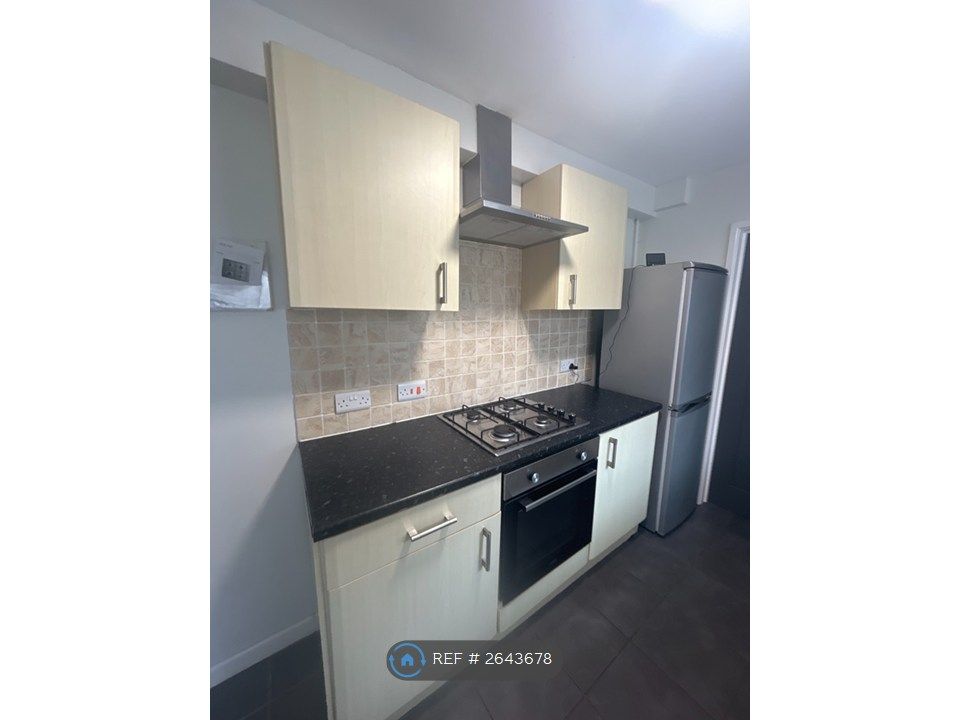 Property photo 1 of 15 Communal Kitchen