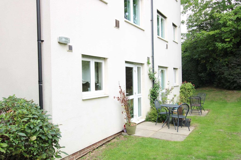 Property photo 3 of 14